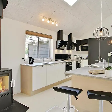 Сasa de vacaciones Nexo With Fireplace 04 *