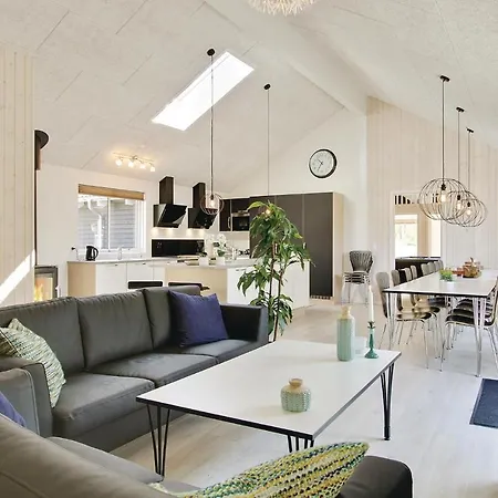 Superbe Maison De 8 à